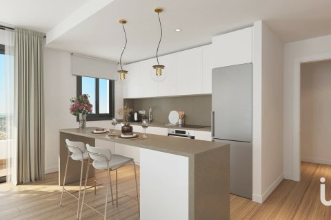 Huoneisto myytävänä Estepona, Malaga, Espanja, 3 makuuhuonetta, 97 m2 No. 154172 - kuva 2