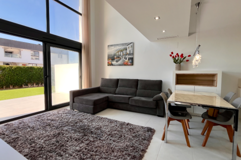 Radhus till salu i Los Dolses, Alicante, Spanien 3 sovrum, 102 kvm. Nr. 146185 - foto 12