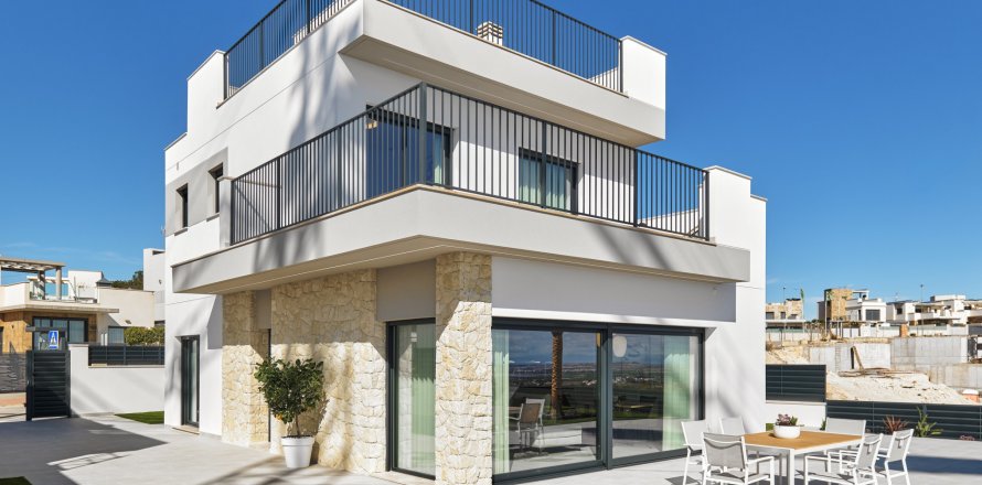 Villa a San Miguel de Salinas, Alicante, Spagna 3 camere da letto, 237 mq. N° 134222