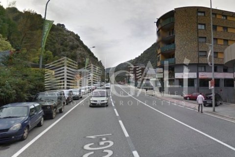 Commercial property for rent in Principado De Andorra (Ninguna Poblacion Tiene C.P.), Lleida, Spain 200 sq.m. No. 156704 - photo 10