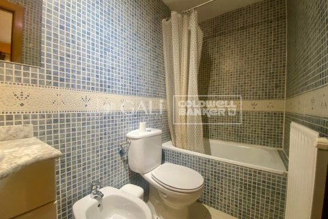 Huoneisto vuokrattavana Principado De Andorra (Ninguna Poblacion Tiene C.P.), Lleida, Espanja, 2 makuuhuonetta, 75 m2 No. 156707 - kuva 24