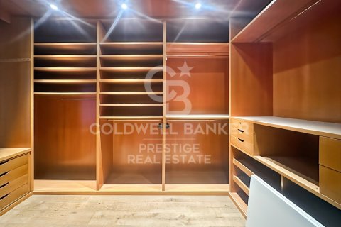 Huoneisto vuokrattavana Barcelona, Espanja, 4 makuuhuonetta, 180 m2 No. 156708 - kuva 12