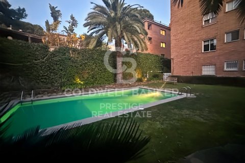 Huoneisto vuokrattavana Barcelona, Espanja, 4 makuuhuonetta, 180 m2 No. 156708 - kuva 23
