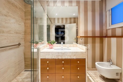 Huoneisto vuokrattavana Barcelona, Espanja, 4 makuuhuonetta, 180 m2 No. 156708 - kuva 18