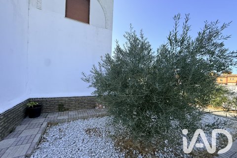 House for sale in Lepe, Huelva, Spain 5 bedrooms, 276 sq.m. No. 193478 - photo 7