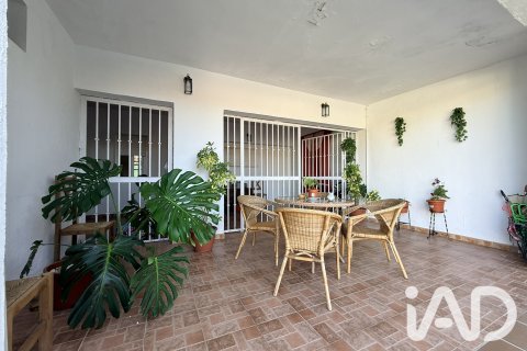 House for sale in Lepe, Huelva, Spain 5 bedrooms, 276 sq.m. No. 193478 - photo 9
