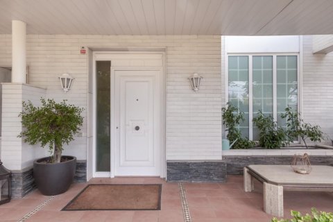 Сasa en venta en Sant Cugat del Vallès, Barcelona, España 6 dormitorios, No. 140898 - foto 2