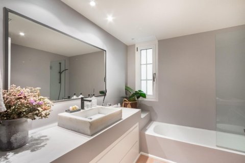 Сasa en venta en Sant Cugat del Vallès, Barcelona, España 6 dormitorios, No. 140898 - foto 26