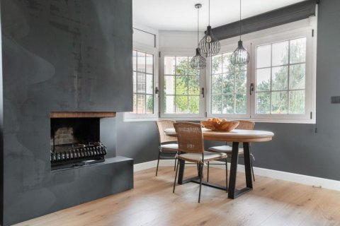 Сasa en venta en Sant Cugat del Vallès, Barcelona, España 6 dormitorios, No. 140898 - foto 15