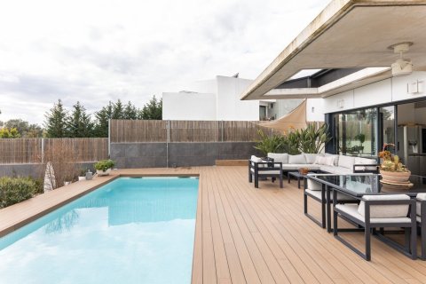 Сasa en venta en Sant Cugat del Vallès, Barcelona, España 5 dormitorios, No. 140899 - foto 21