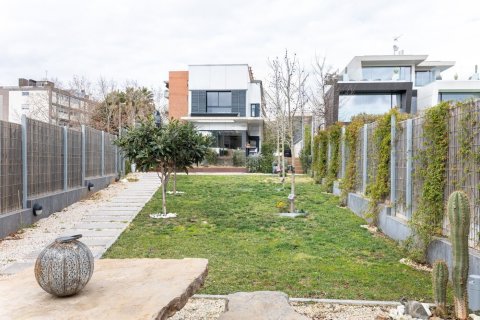 Сasa en venta en Sant Cugat del Vallès, Barcelona, España 5 dormitorios, No. 140899 - foto 28