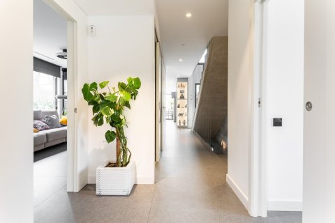 Сasa en venta en Sant Cugat del Vallès, Barcelona, España 5 dormitorios, No. 140899 - foto 7