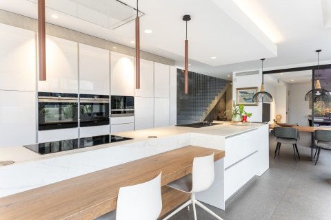 Сasa en venta en Sant Cugat del Vallès, Barcelona, España 5 dormitorios, No. 140899 - foto 5