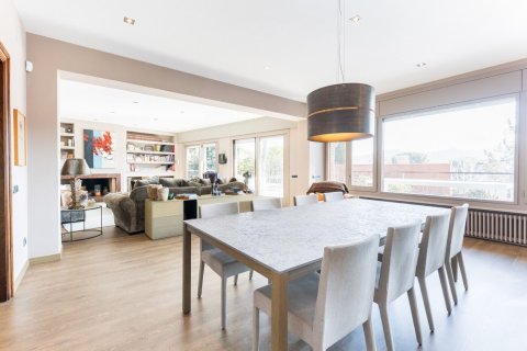 Продажа дома в Сан-Кугат-дель-Вальес, Барселона, Испания 6 спален,  №140901 - фото 2