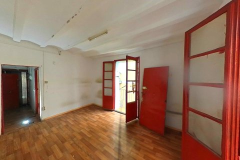 Wohnung zum Verkauf in Barcelona, Spanien 3 Schlafzimmer, 56 m2 Nr. 191219 - Foto 2