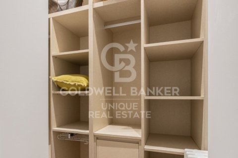 Apartment for sale in Madrid, Spain 3 bedrooms, 153 sq.m. No. 160000 - photo 19