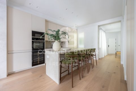 Apartment for sale in Madrid, Spain 3 bedrooms, 153 sq.m. No. 160000 - photo 10