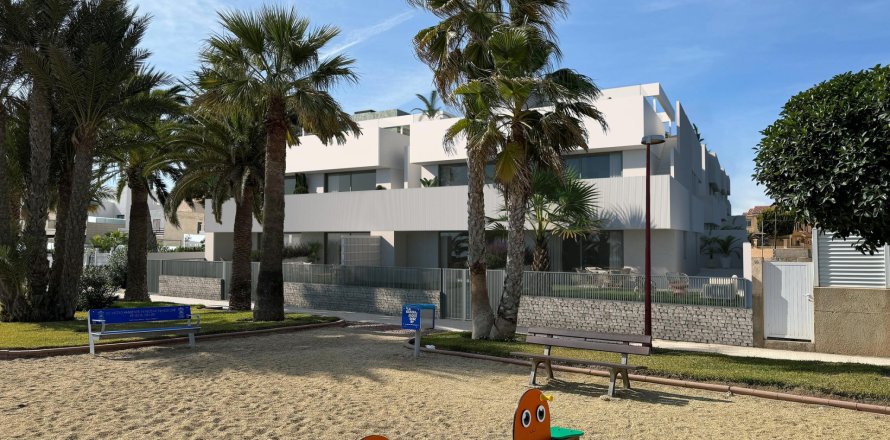 Apartamento en Almería, España 3 dormitorios, 114 m2 No. 191804