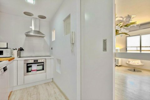 Apartment for sale in Torrevieja, Alicante, Spain 3 bedrooms, 107 sq.m. No. 164242 - photo 19