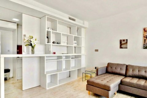 Apartment for sale in Torrevieja, Alicante, Spain 3 bedrooms, 107 sq.m. No. 164242 - photo 15