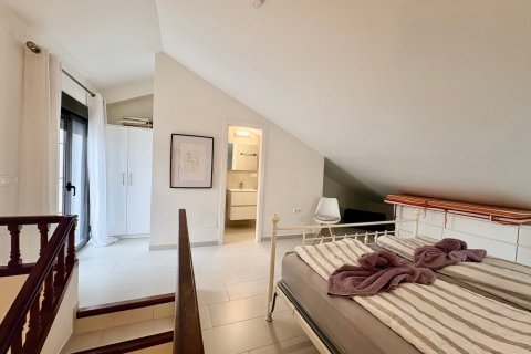 Townhouse à vendre à Alicante, Espagne, 4 chambres, 85 m2 No. 164241 - photo 17