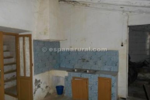 House for sale in Albox, Almeria, Spain 4 bedrooms, 135 sq.m. No. 184173 - photo 7