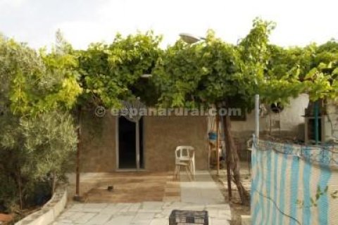 House in Tijola, Almeria, Spain 2 bedrooms, 703 sq.m. No. 184171