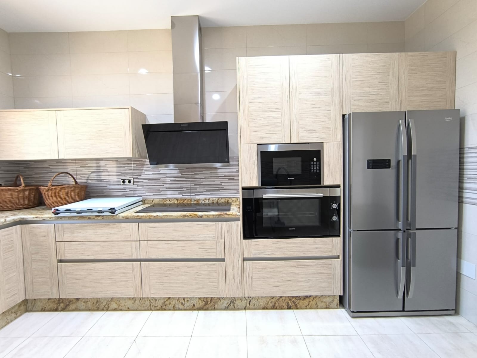Villa in Pinoso, Alicante, Spain 4 bedrooms,  No. 161076