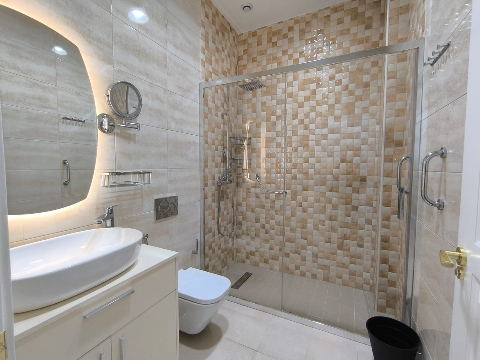 Villa in Pinoso, Alicante, Spain 4 bedrooms,  No. 161076