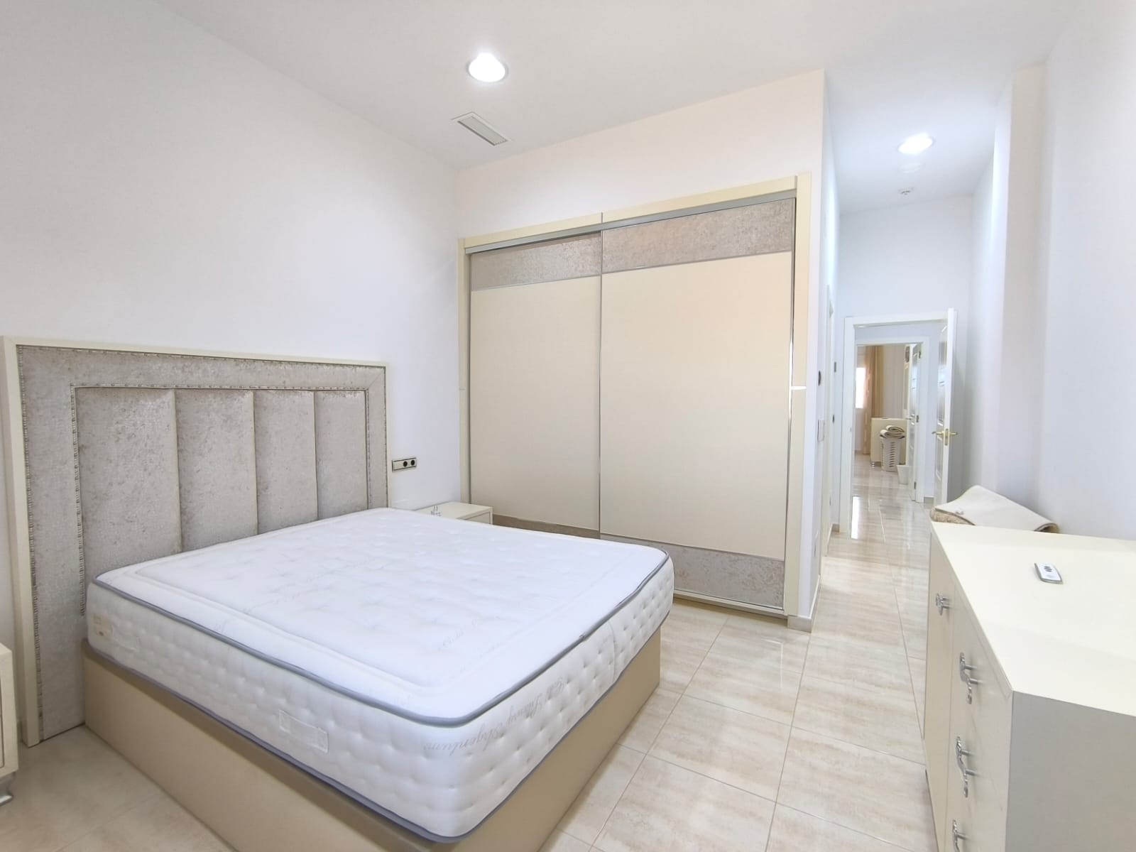 Villa in Pinoso, Alicante, Spain 4 bedrooms,  No. 161076