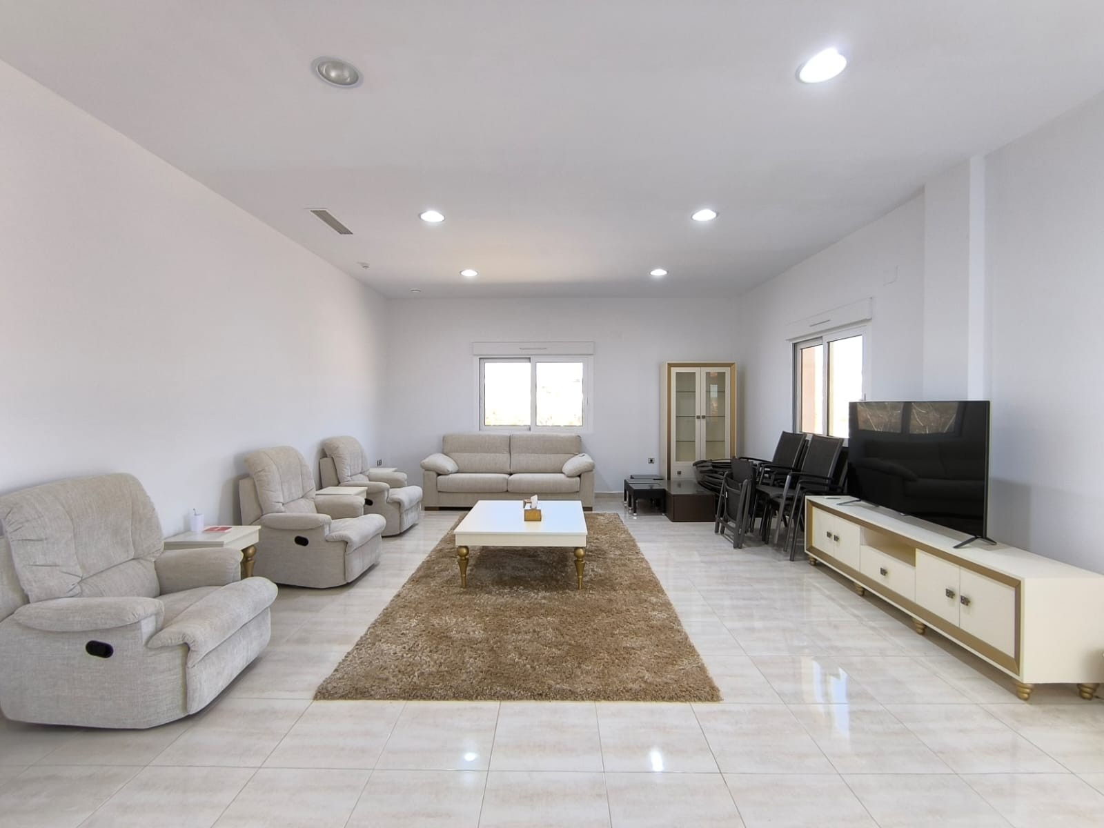Villa in Pinoso, Alicante, Spain 4 bedrooms,  No. 161076