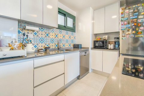 Apartament w Mil Palmeras, Alicante, Hiszpania 2 sypialnie, 66 mkw. nr 161078 – zdjęcie 6