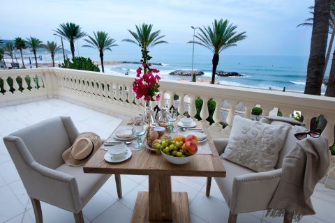 Casa a Sitges, Barcelona, Spagna 7 camere da letto, 768 mq. N° 161080