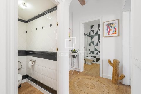 Penthouse w Barcelona, Hiszpania 4 sypialnie, 176 mkw. nr 193665 – zdjęcie 16