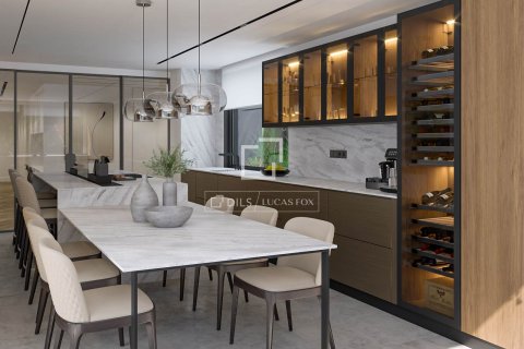 Apartment for sale in Barcelona, Spain 4 bedrooms, 252 sq.m. No. 193664 - photo 6