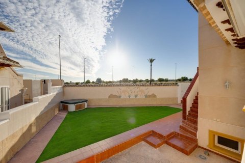 Talo myytävänä Playa Flamenca II, Alicante, Espanja, 4 makuuhuonetta, 125 m2 No. 147581 - kuva 4