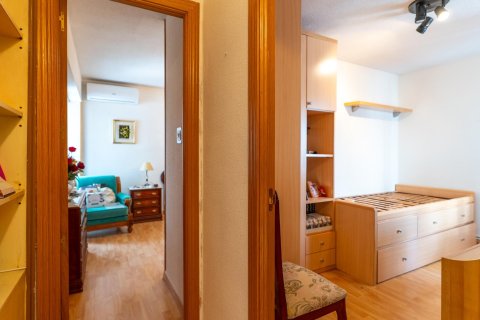Kattohuoneisto myytävänä Madrid, Espanja, 3 makuuhuonetta, 95 m2 No. 147582 - kuva 17