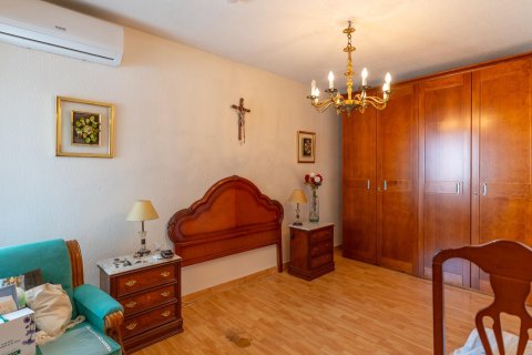 Kattohuoneisto myytävänä Madrid, Espanja, 3 makuuhuonetta, 95 m2 No. 147582 - kuva 18