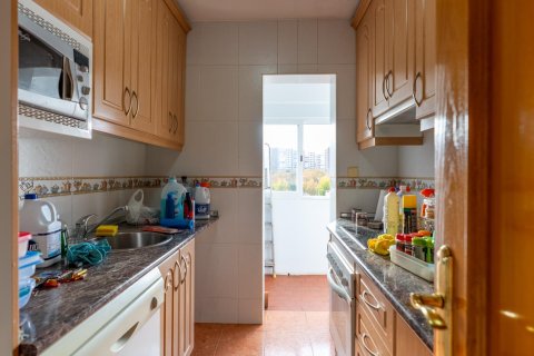 Kattohuoneisto myytävänä Madrid, Espanja, 3 makuuhuonetta, 95 m2 No. 147582 - kuva 11