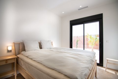 Villa for sale in Los Montesinos, Alicante, Spain 3 bedrooms,  No. 164987 - photo 11