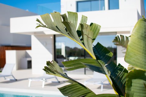 Villa for sale in Los Montesinos, Alicante, Spain 3 bedrooms,  No. 164987 - photo 18