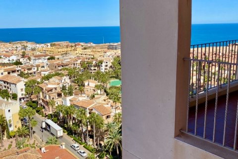 Apartamento en venta en Torrevieja, Alicante, España 3 dormitorios, 95 m2 No. 145563 - foto 1