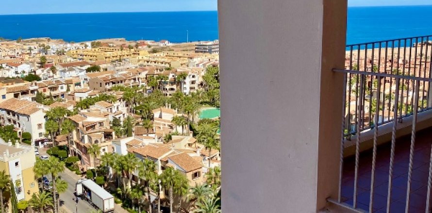 Apartamento en Torrevieja, Alicante, España 3 dormitorios, 95 m2 No. 145563