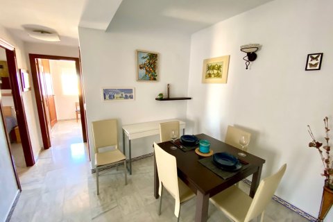Apartamento en venta en Torrevieja, Alicante, España 3 dormitorios, 95 m2 No. 145563 - foto 4
