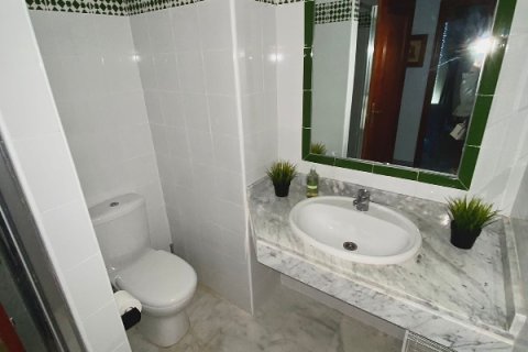 Apartamento en venta en Torrevieja, Alicante, España 3 dormitorios, 95 m2 No. 145563 - foto 12