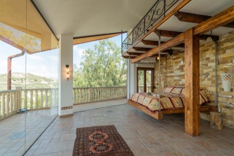 Villa for sale in Alicante, Spain 5 bedrooms, 600 sq.m. No. 145559 - photo 19