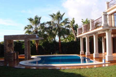 Villa īrēšanai Marbella, Malaga, Spānijā 3 istabas, 350 m2 Nr. 147698 - attēls 28