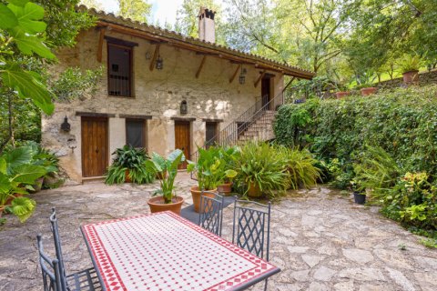 Villa till salu i Grazalema, Cadiz, Spanien 3 sovrum, 313 kvm. Nr. 147696 - foto 1