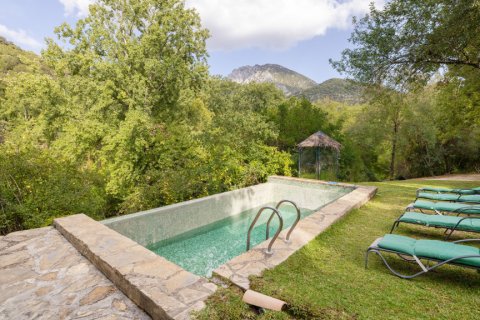 Villa till salu i Grazalema, Cadiz, Spanien 3 sovrum, 313 kvm. Nr. 147696 - foto 2