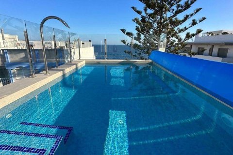 Huoneisto myytävänä Torrevieja, Alicante, Espanja, 2 makuuhuonetta, 84 m2 No. 189789 - kuva 10